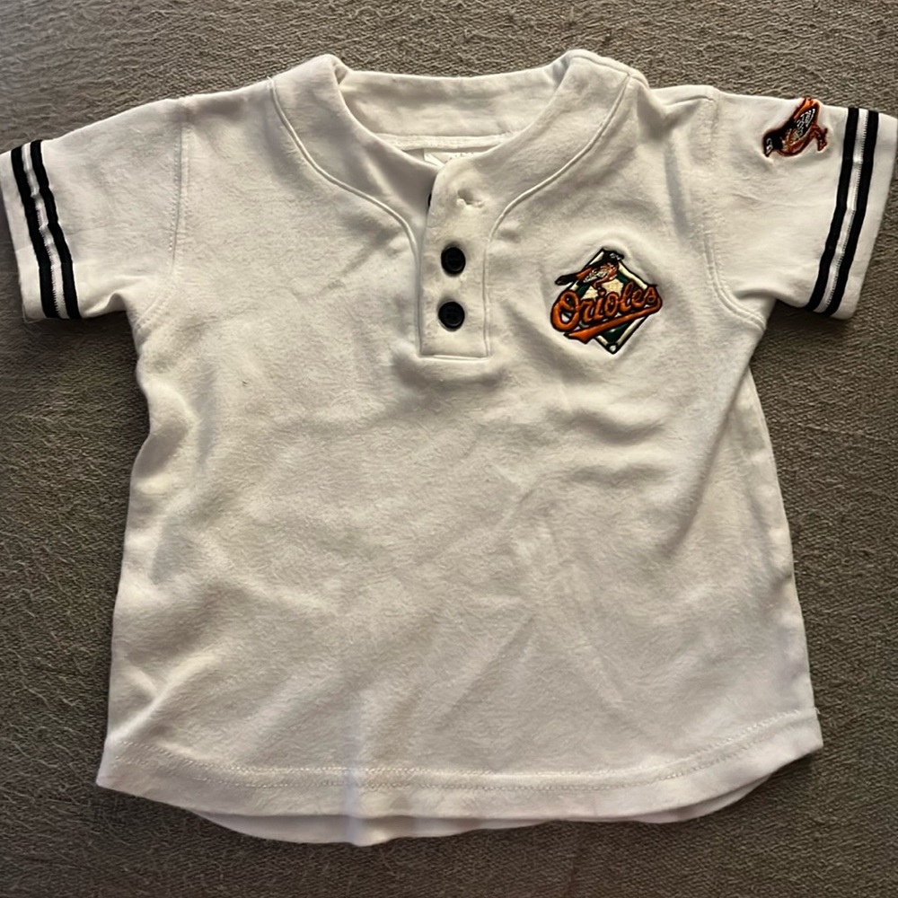 Vintage MLB Baltimore Orioles Baseball Style Tee
